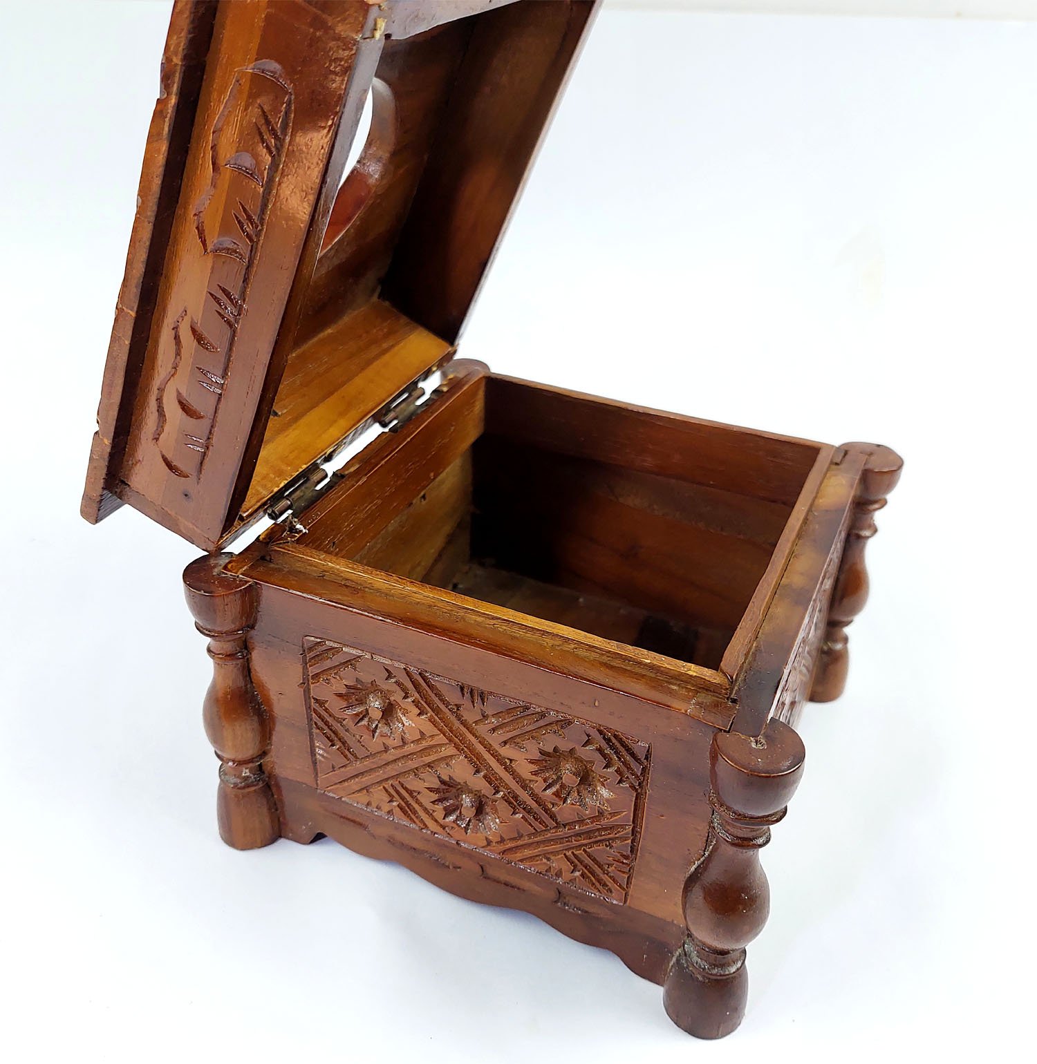 Toko Jual Kotak Tempat Tisu Motif Ukir Pahat