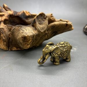 Liontin Gajah Ganeshwara Padwanagara